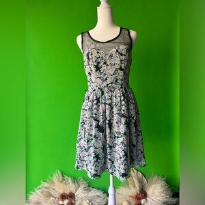 LC Lauren Conrad women’s dress size 4